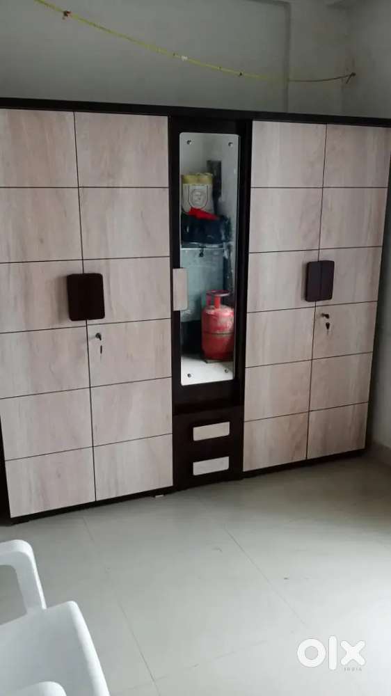 Brand New 80x75 Cupboard 5door