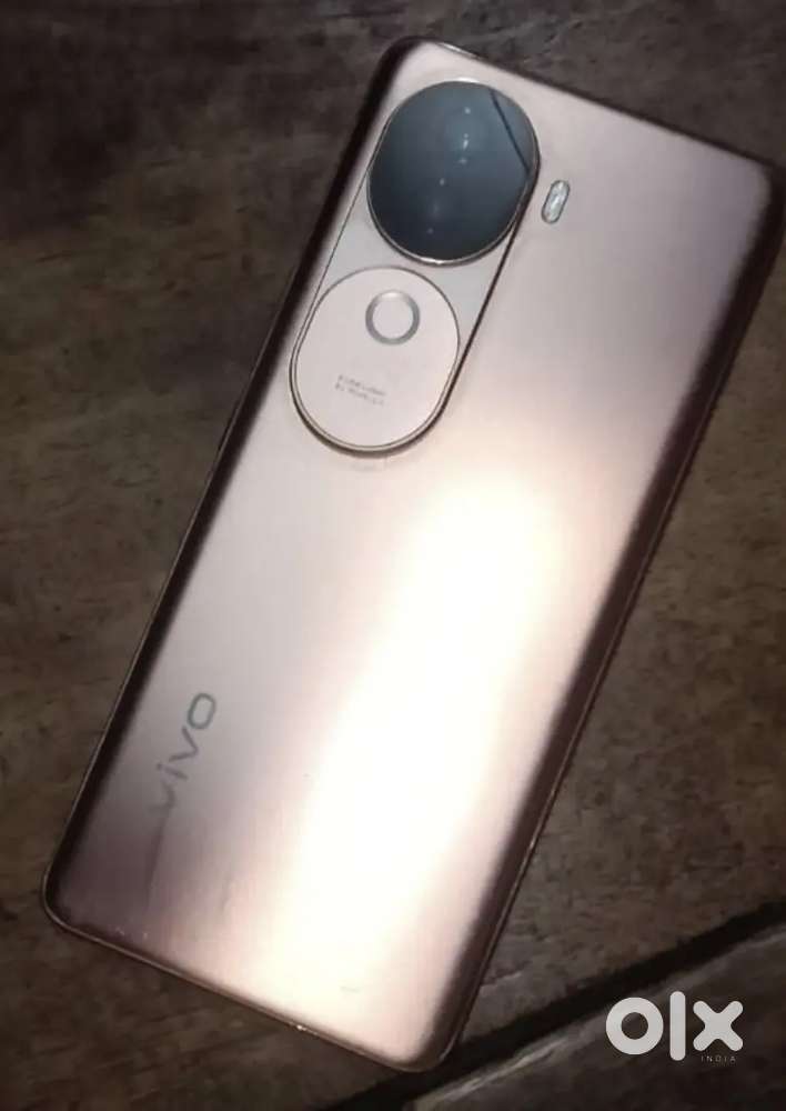 Argent sell vivo v40e