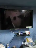 Sony Mart tv 32 inch 2 years old blutooth wifi sab hai