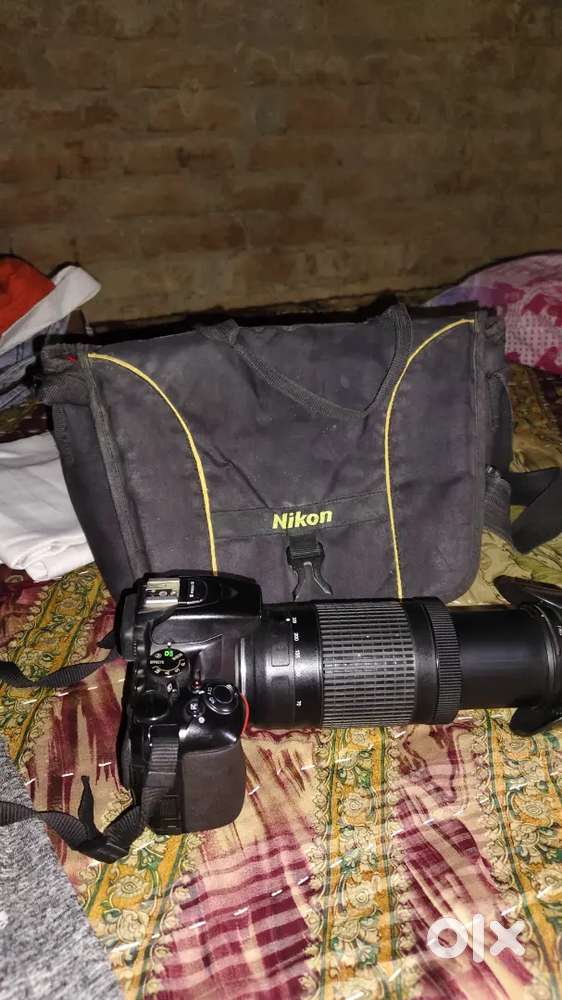 NIKON D5600  BEST CONDITION