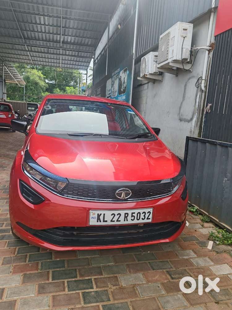 Tata Altroz 2023 Petrol 38182 Km Driven