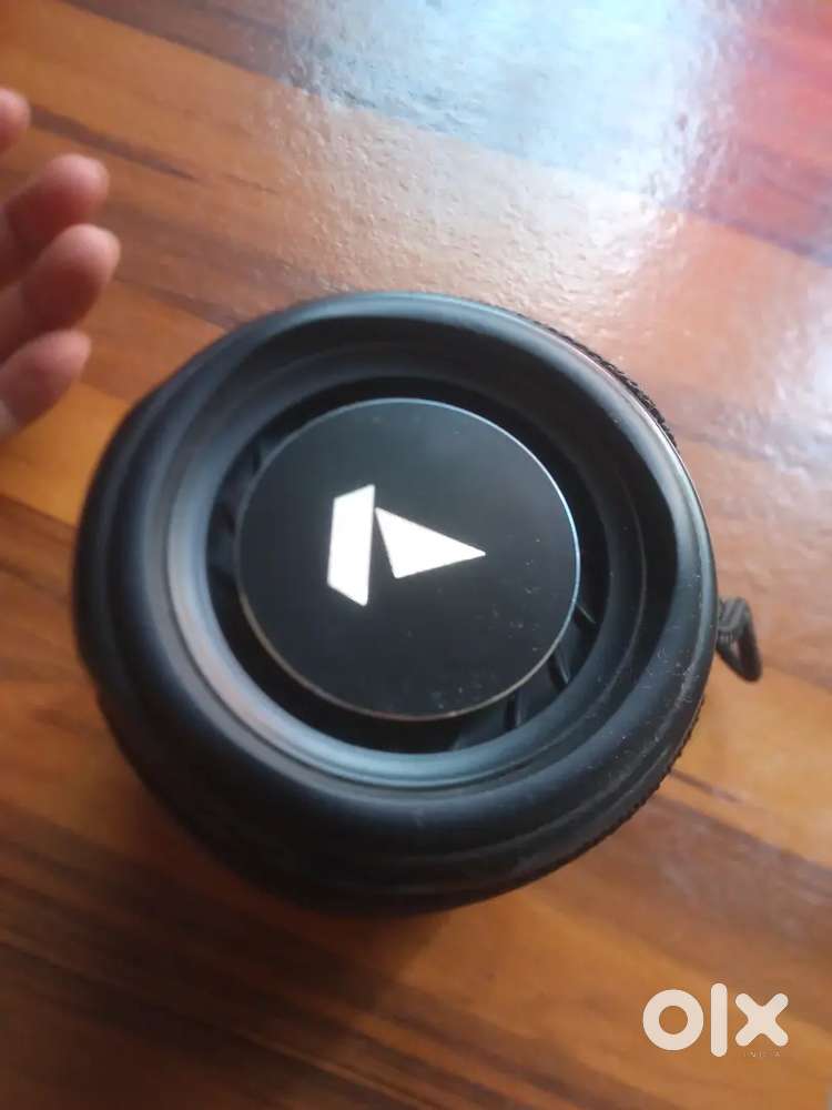 Boat stone 350 Bluetooth speaker