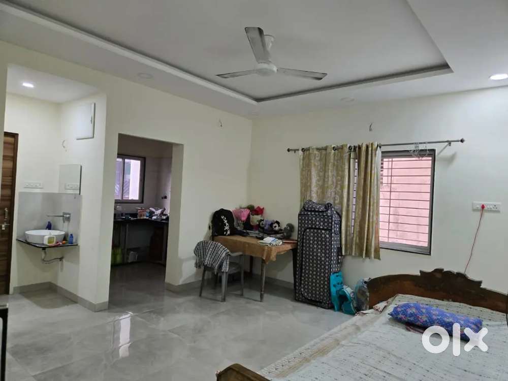 Female Flatmate Needed