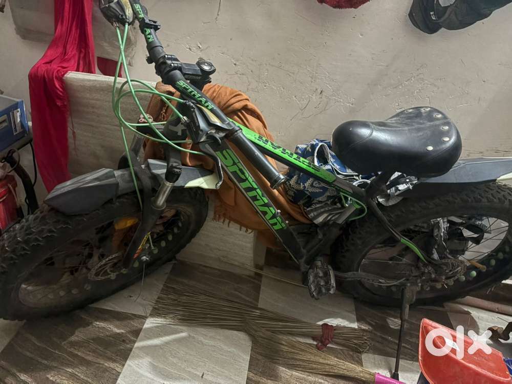 Fat bike, big cushion seat ,21 gears , shocker lock