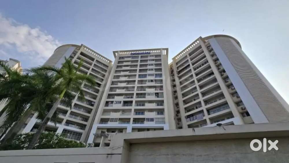 Ernakulam kaloor 20th floor flat for sale