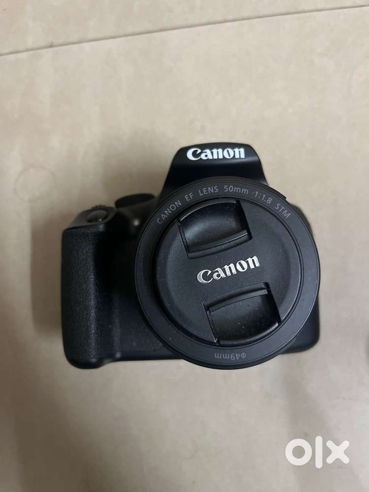 Canon 1300D with 3 lenses