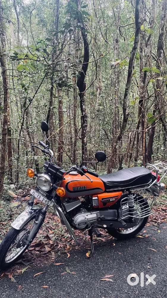 Yamaha RX 100
