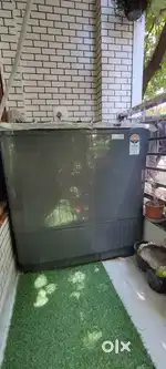 One year old LG semi automatic washing machine 9.5 kg