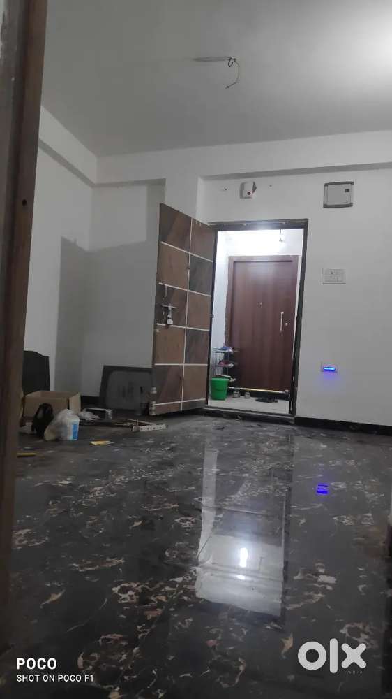 2bhk flat sale in picnic garden. No loan