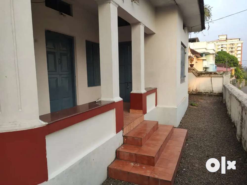 House for rent. Near Kottayam Collectorate and Rubber Board Building