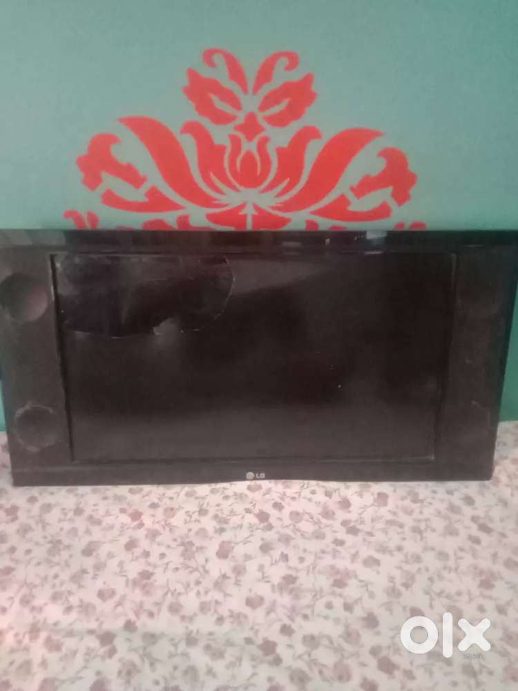 LG TV, model :22LK230 with speaker