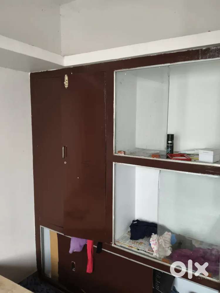Independent Two room set gomti nagar semi furnished