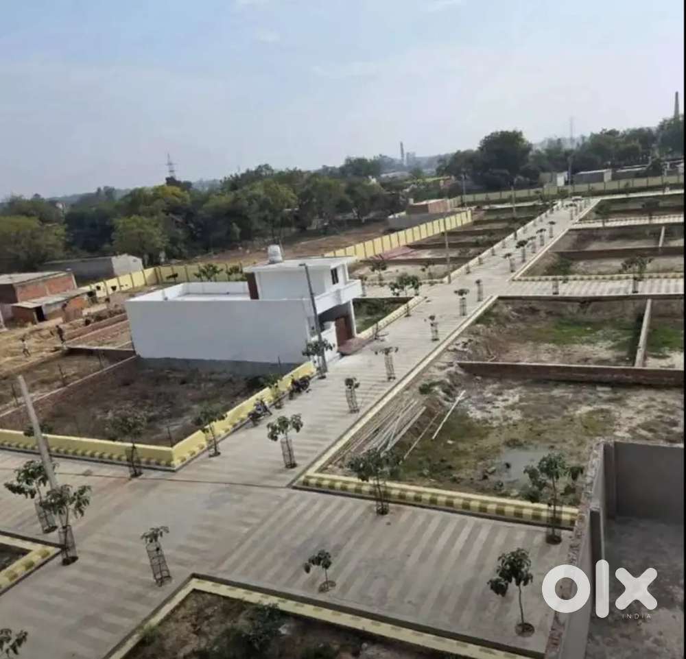 एचसीएल आईटी सिटी से 5 किलोमीटर की दूरी पर आउटर रिंग रोड से लगा हुआ