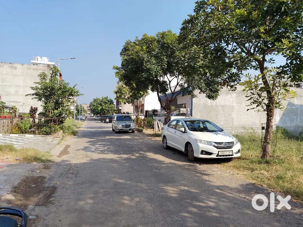 190 sq yard Plot for Sale in Altus, New Chandigarh