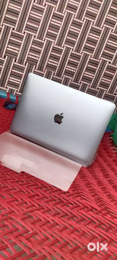 Mac book M1 laptop