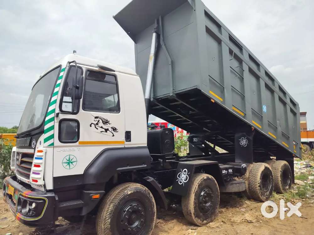 Ashok Leyland 12 wheel tipper U-truck