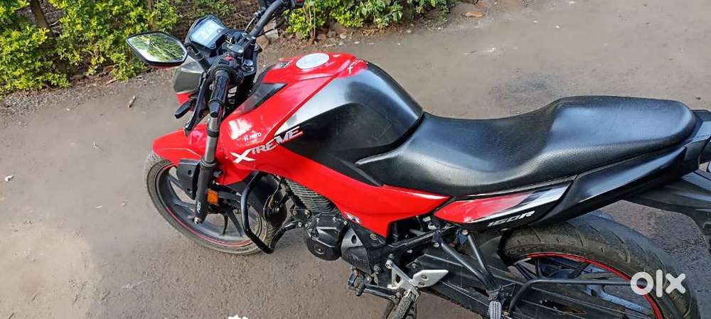 Red Colour Xtreme 160R,  Very Good Condition, with ABS system