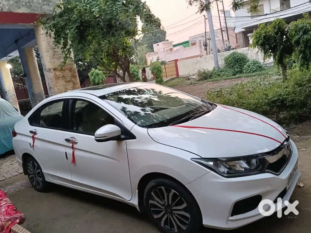 Company mein driving ki job available