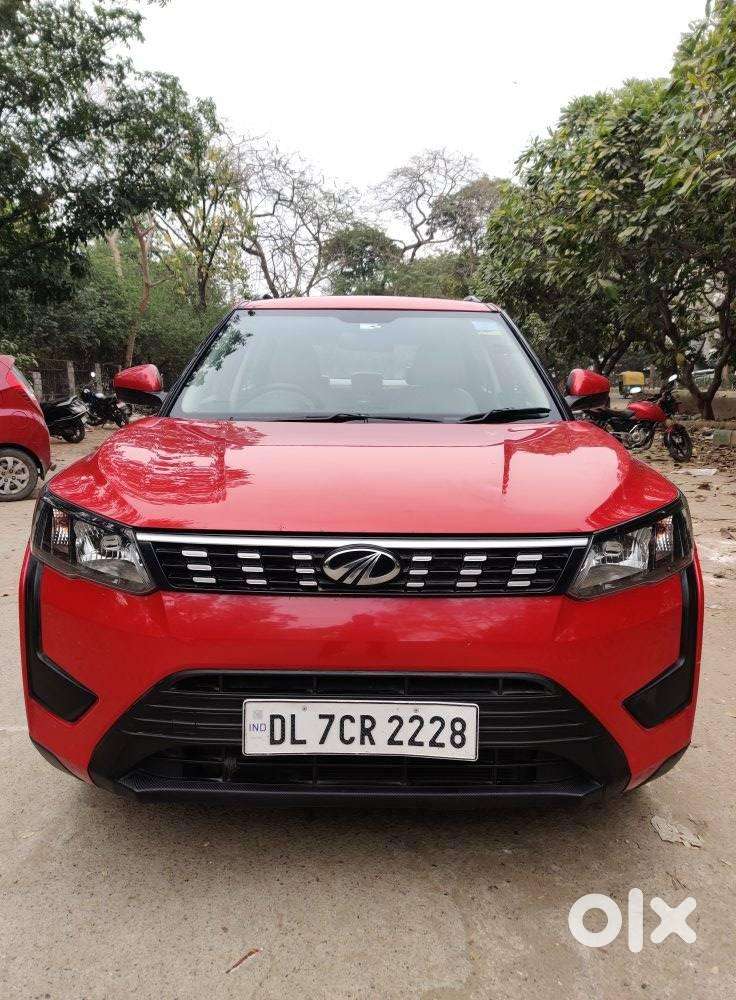 Mahindra XUV300 W6, 2019, Petrol