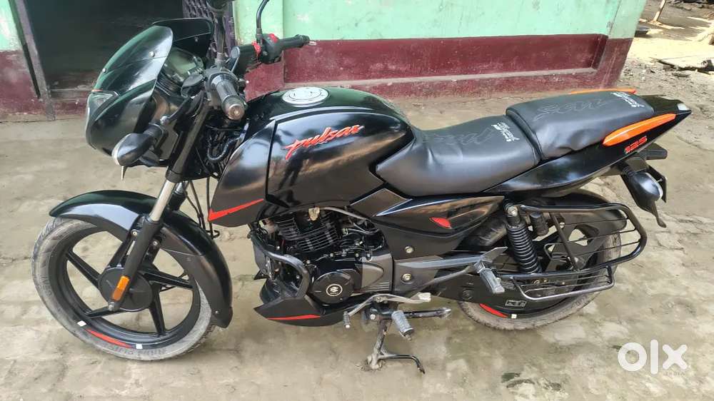Bajaj Pulsar 125