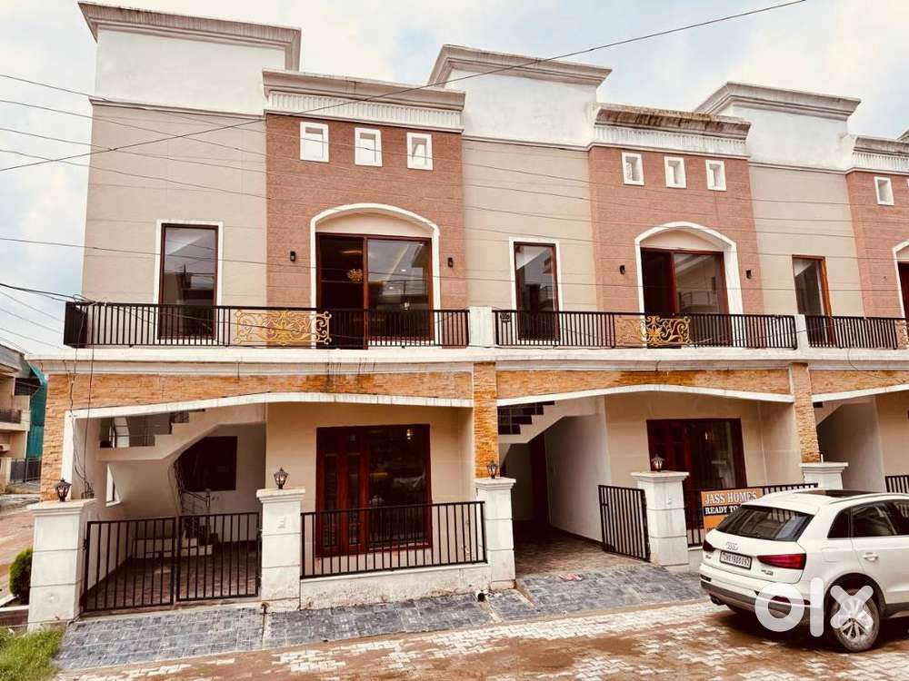 4 BHK READY TO MOVE VILLA AVAILABLE FOR SALE ON 200 FT AIRPORT ROAD