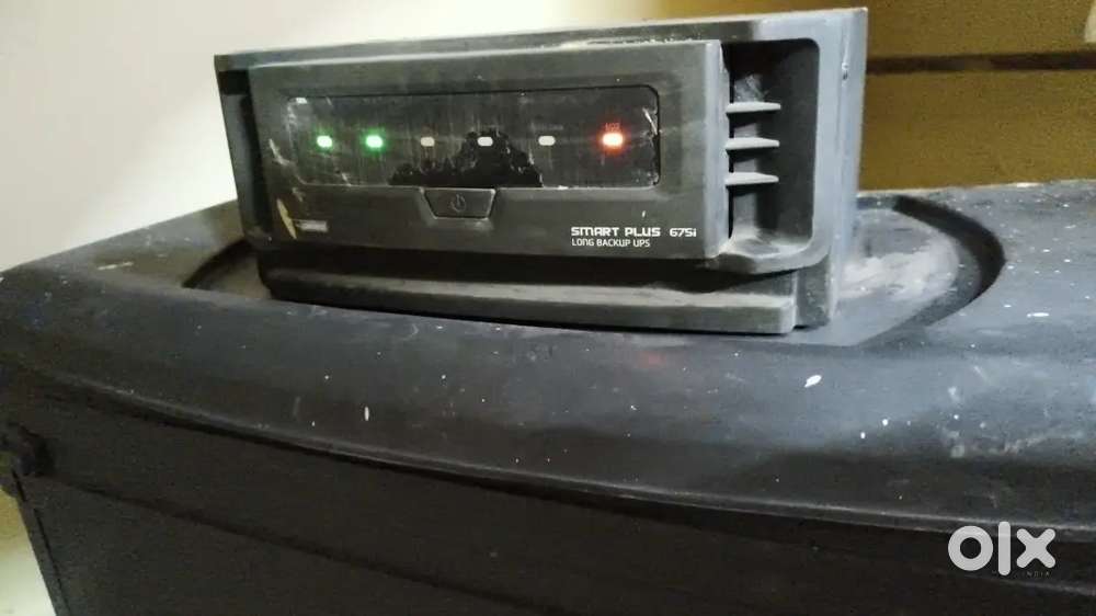 Invertor with battery