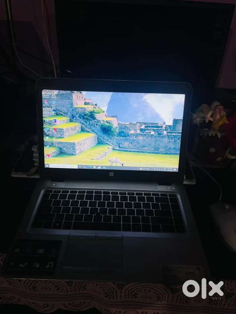 Hp elightbook 840 g3 / 8 gb 128 gb / i5 6th generation