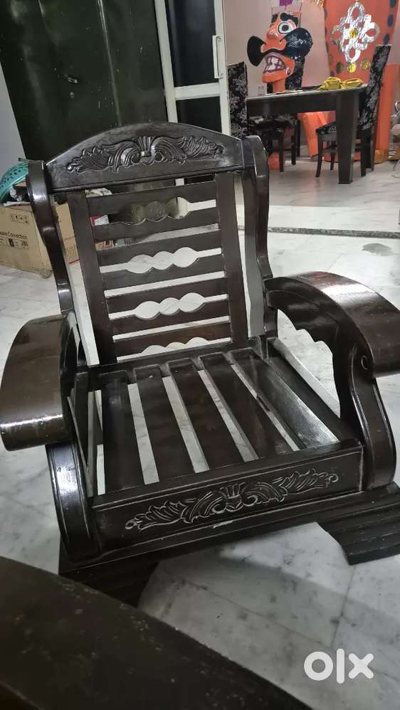 Sofa set and center table