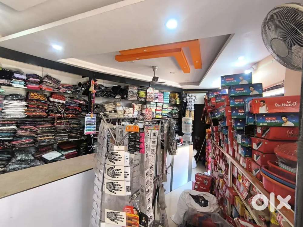 Negotiable price,, total square feet 900 .edakkidom market junction