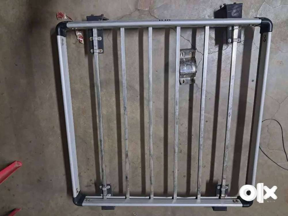 Goods Carrier for Car Luggge with clamp