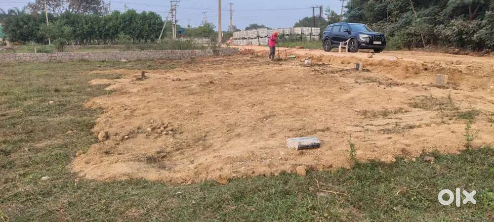 COMERTIOL PLOT FULL LRS PAID EAST FACE 400 YADS ORR JUCTION MUTTANGI