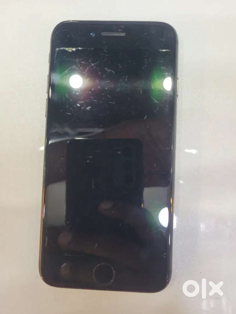 I Phone 7 black ( 128 GB)