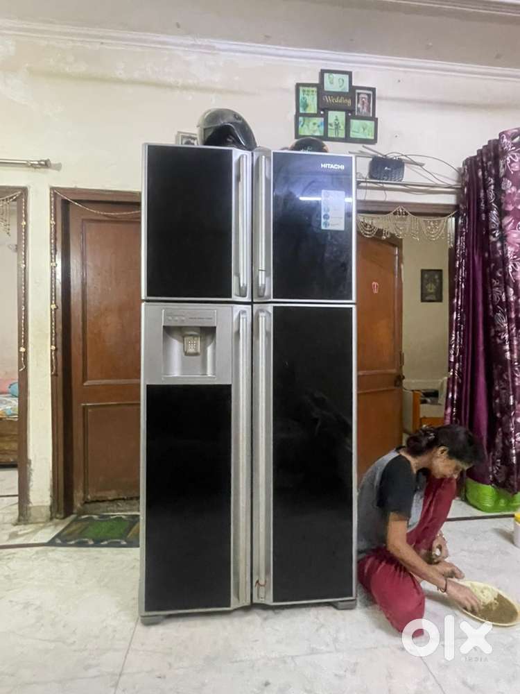 I am selling my fridge 4 door