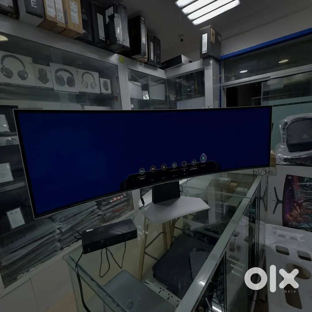 Samsung Odyssey OLED G9 49 Curved Gaming Monitor