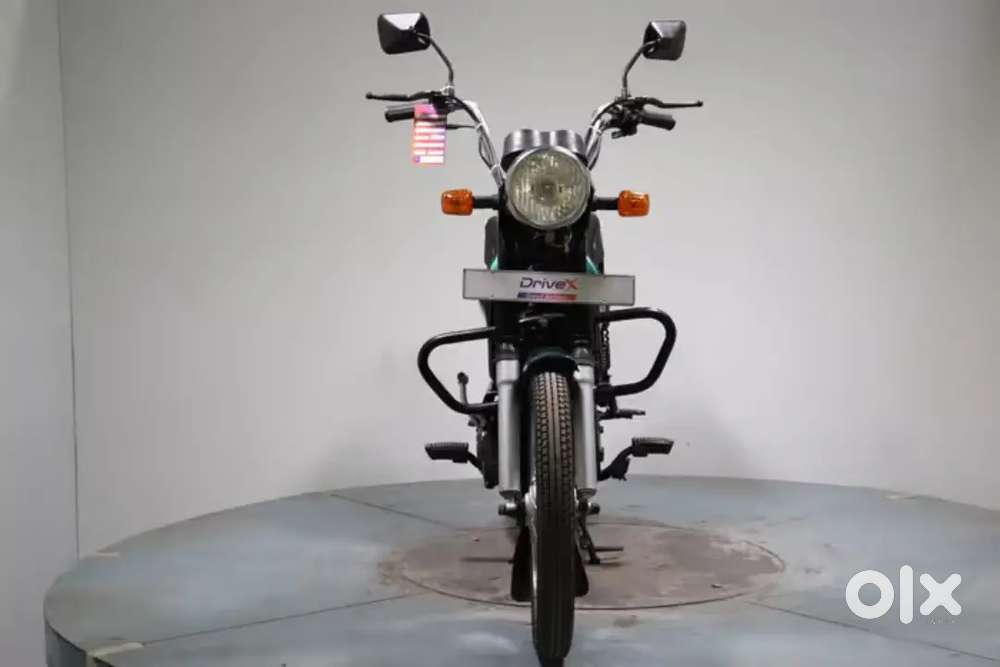 Vehicle good condition new look showroom service