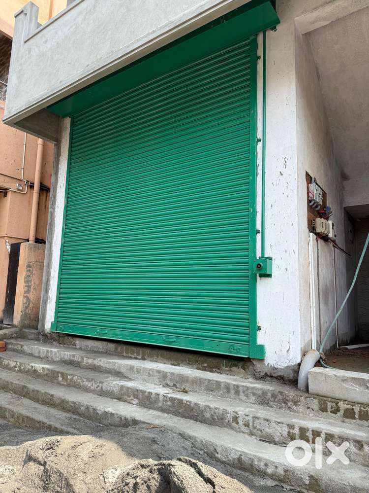 Commercial shop for rent