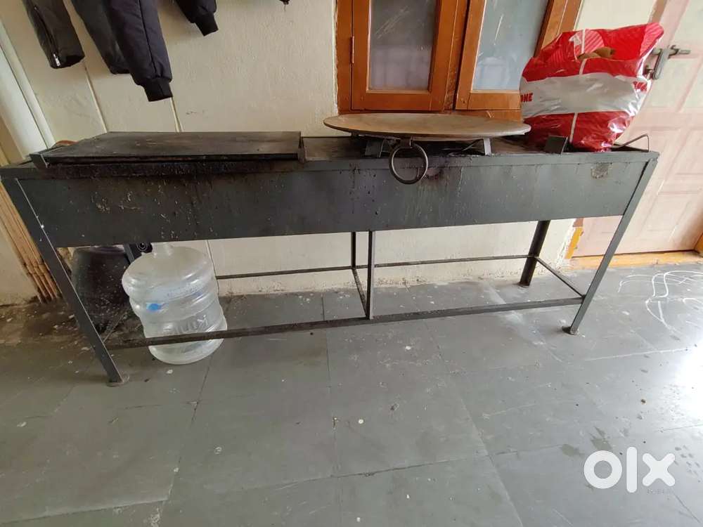 Two burners with dosa pan