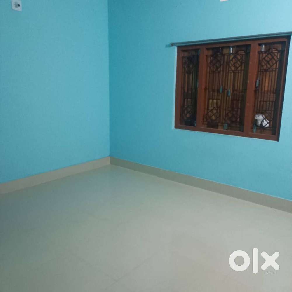 Newly build independent house with 1 year of completion