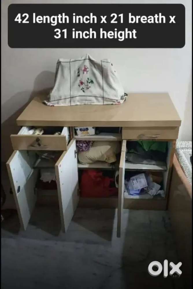 Table with compartment