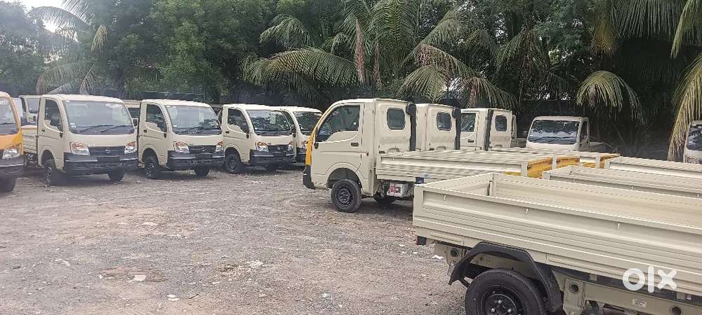 Commercial vehicle showroom tata