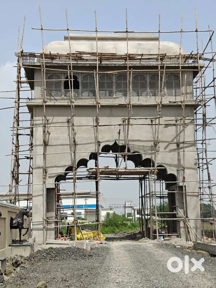 Plots for Investment/Residence