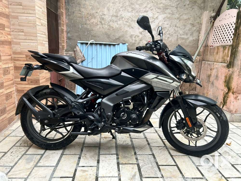 Pulsar Ns125 18900 km driven good condition in warranty