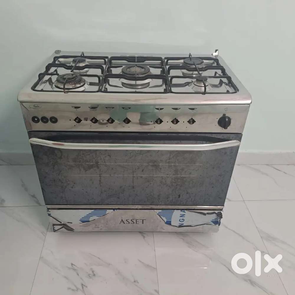 brand new imported cooking range