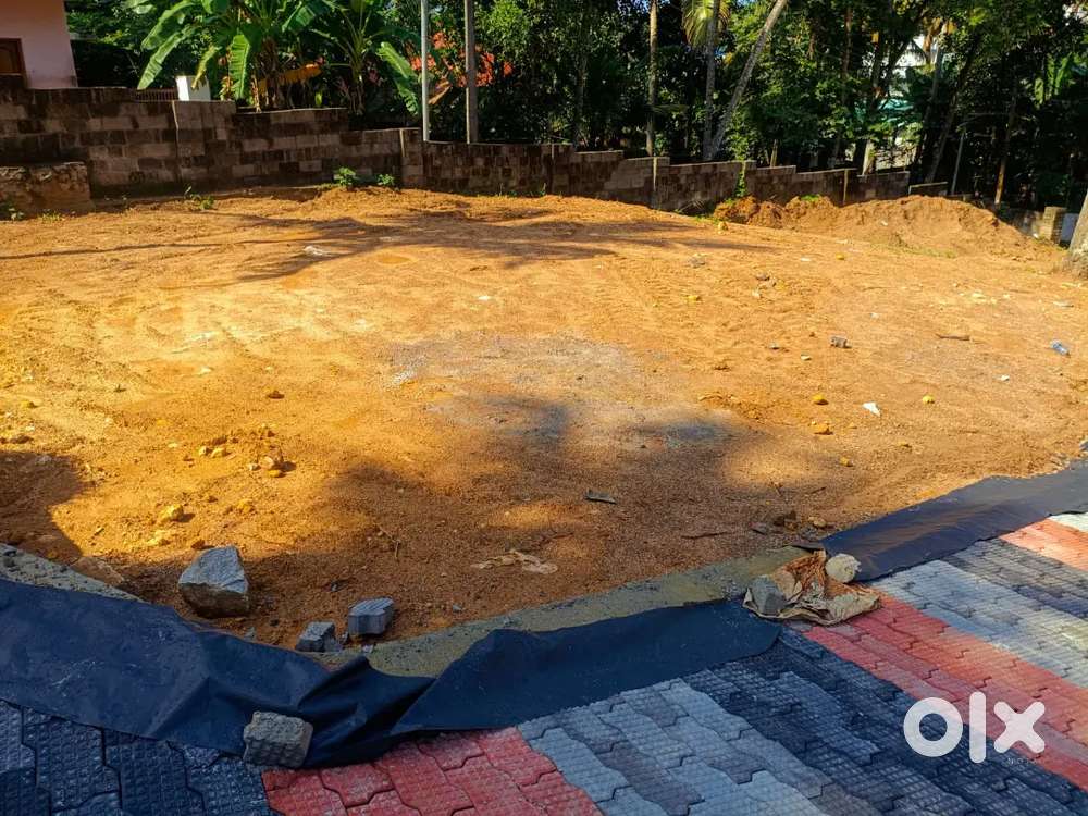 Sreekaryam powdikonam jn to 350mtr 3.5cent plot