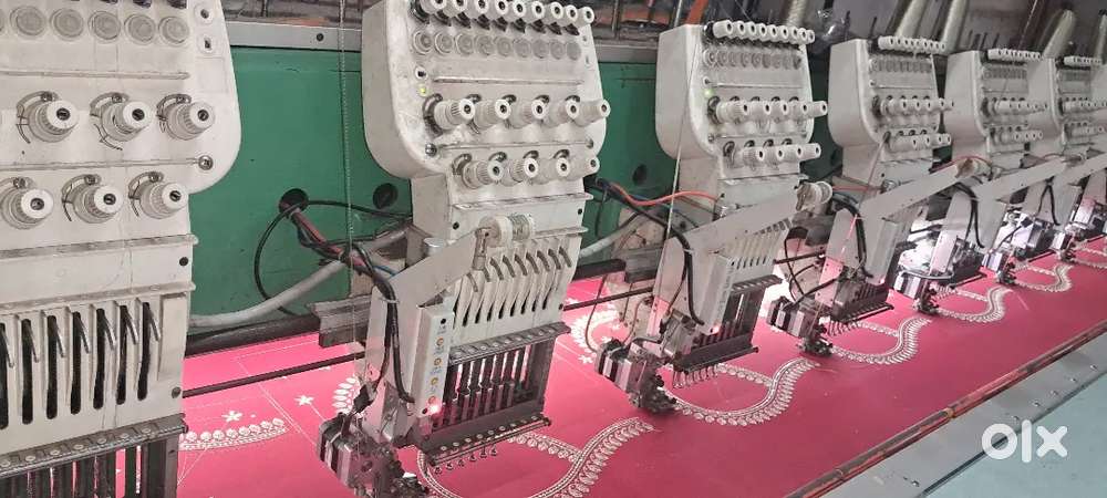 Computer embroidery machine