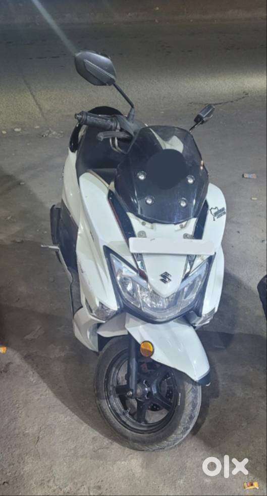 BURGMAN STREER BT 2021/08