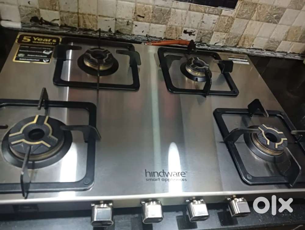 Gas stove four burner