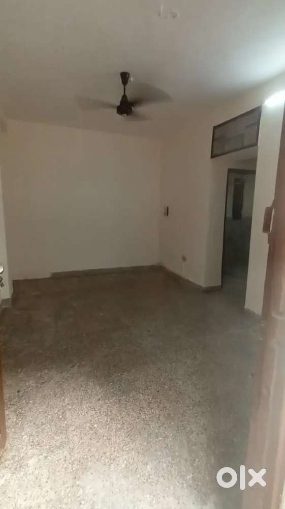 1 bhk flat fully independent in e-7