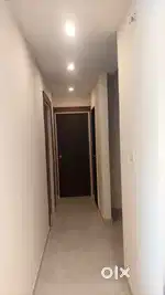 2 BHK flat for sale 90sqmtr with parking 7 years building