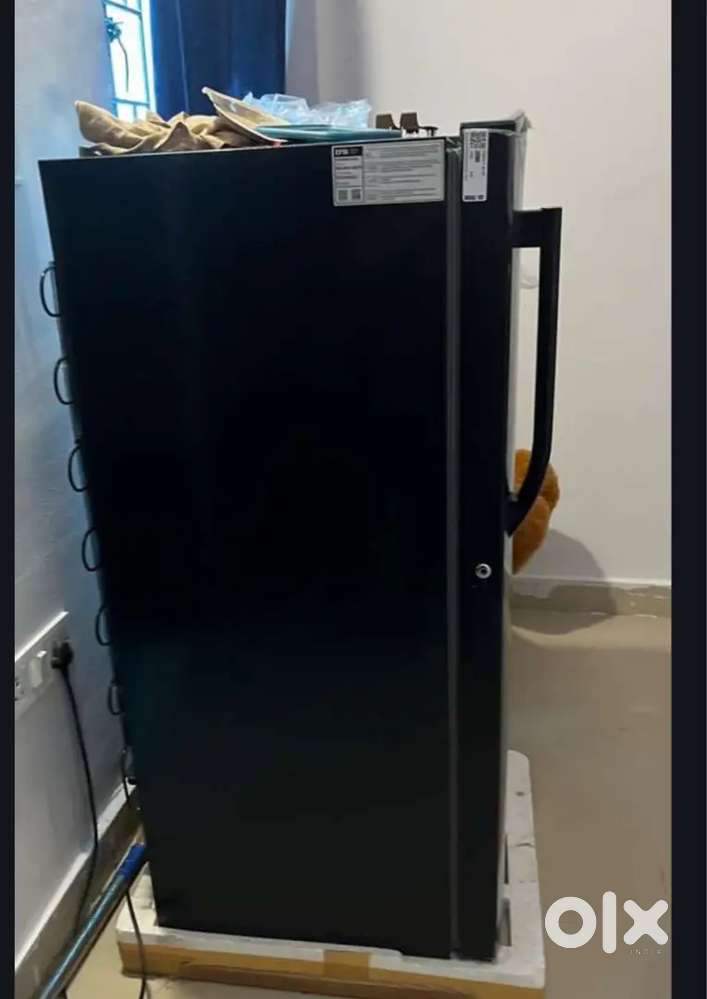 4 MONTH OLD BRAND NEW CONDITION